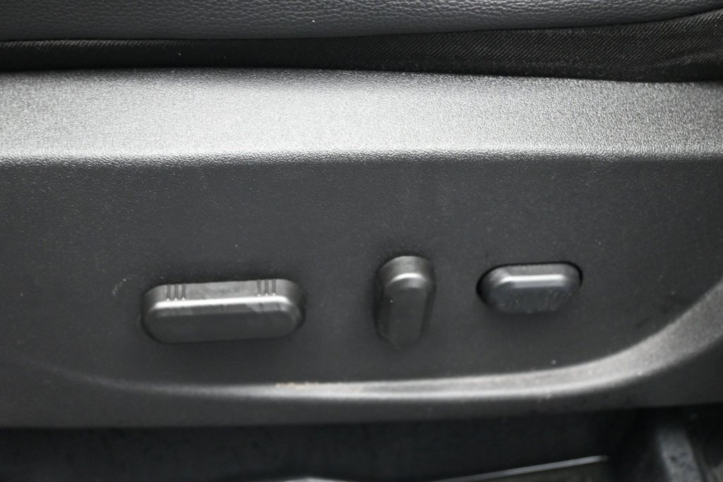 Used 2017 Ford Escape Titanium FWD image 10