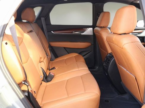 New 2025 Cadillac XT5 Premium Luxury image 17