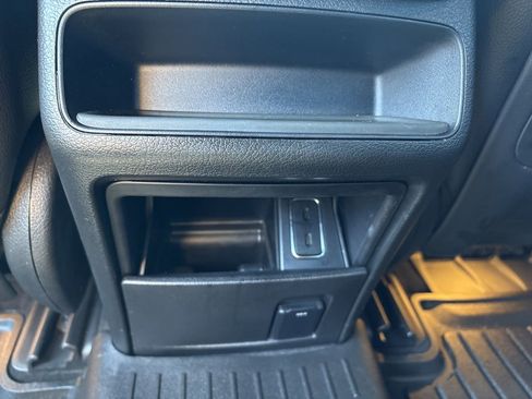 Used 2022 Mercedes-Benz GLE 350 w/ 3rd Row Seat Package image 19