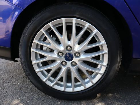 Used 2014 Ford Focus Titanium FWD image 42