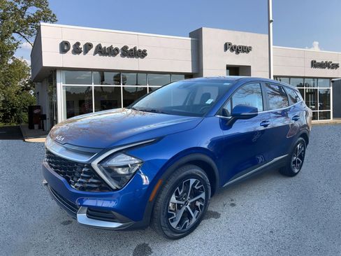 Used 2023 Kia Sportage EX image 4