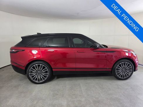 Used 2019 Land Rover Range Rover Velar R-Dynamic HSE image 3
