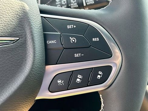 New 2026 Chrysler Voyager LX FWD image 27