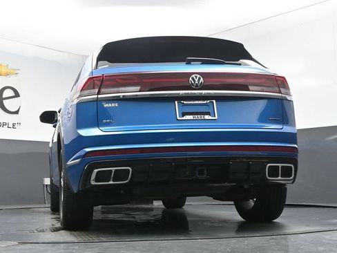 Used 2024 Volkswagen Atlas Cross Sport SEL R-Line AWD/4WD image 55