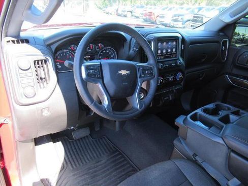 Used 2022 Chevrolet Silverado 1500 LT image 15