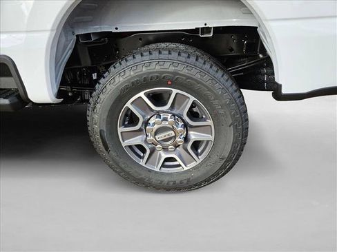 New 2026 Ford F250 Lariat w/ Lariat Premium Package image 10