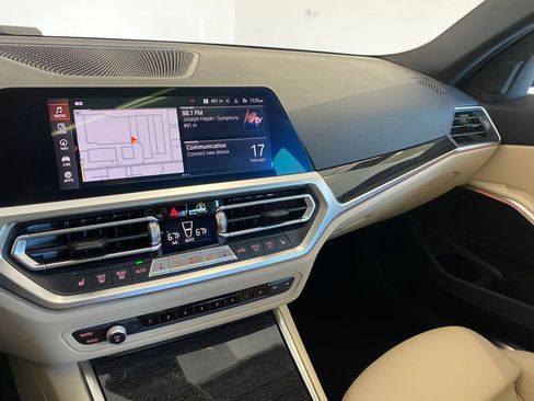 Used 2021 BMW 330i xDrive Sedan w/ Premium Package image 25