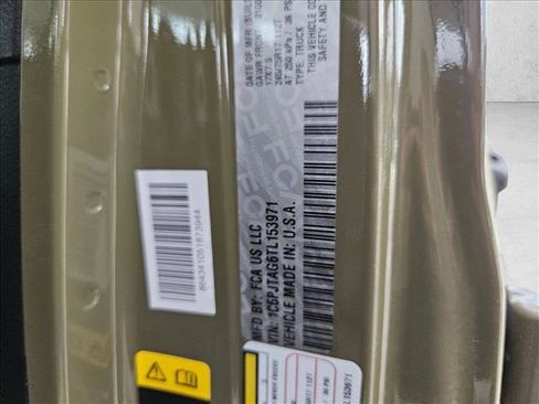 New 2026 Jeep Gladiator Sport image 16