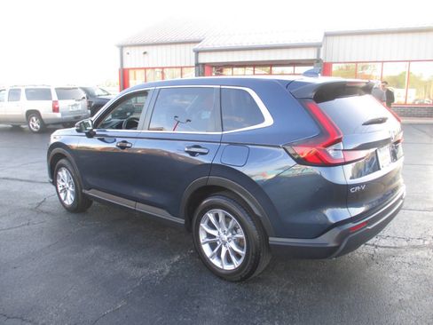 Used 2024 Honda CR-V EX image 3