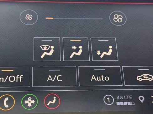 Used 2023 Chevrolet TrailBlazer RS w/ Sun and Liftgate Package image 23