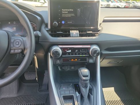 Certified 2025 Toyota RAV4 LE FWD image 19