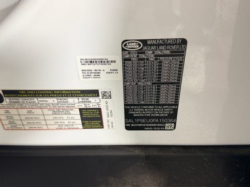 Used 2023 Land Rover Range Rover Sport SE image 18