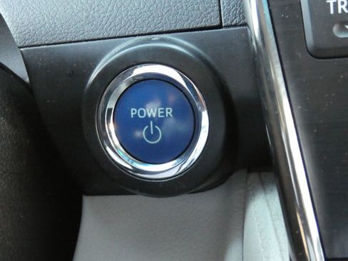 Used 2013 Toyota Camry LE image 60