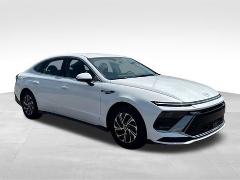 New 2026 Hyundai Sonata Blue FWD image 7