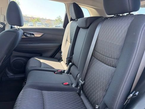 Used 2017 Nissan Rogue S AWD/4WD image 20