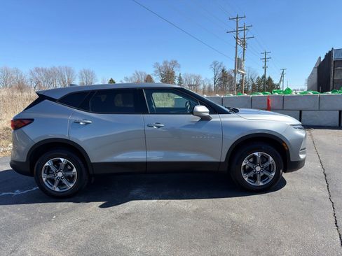 Used 2024 Chevrolet Blazer LT image 7