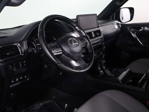 Used 2023 Lexus GX 460 w/ Black Line Special Edition AWD/4WD image 29