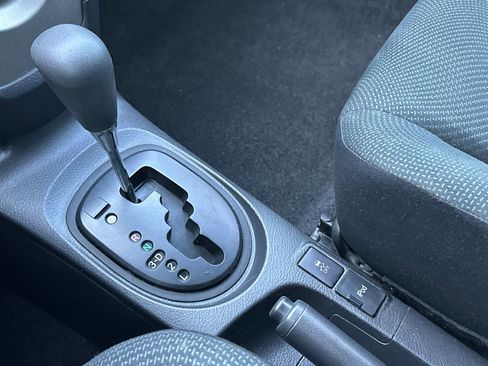 Used 2012 Toyota Yaris Sedan image 19