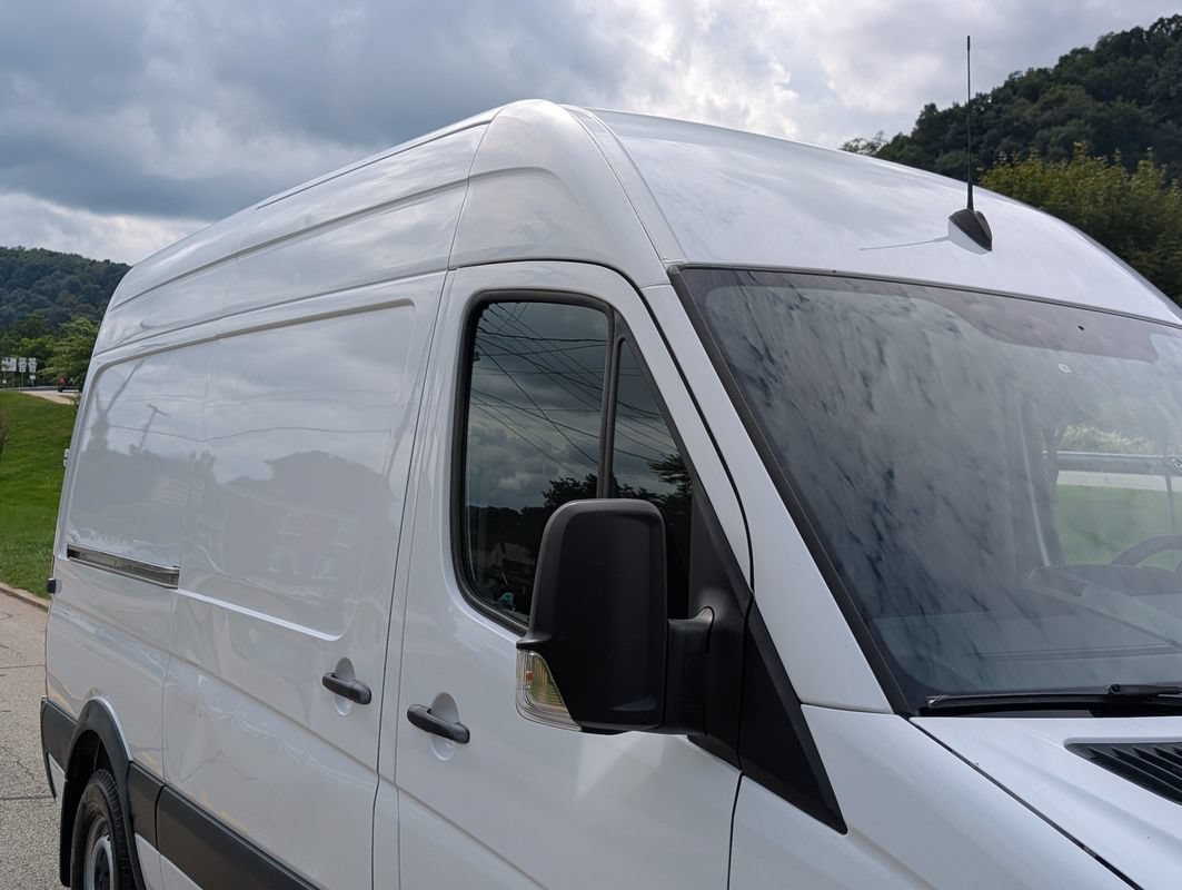 Used 2015 Mercedes-Benz Sprinter 2500 image 11