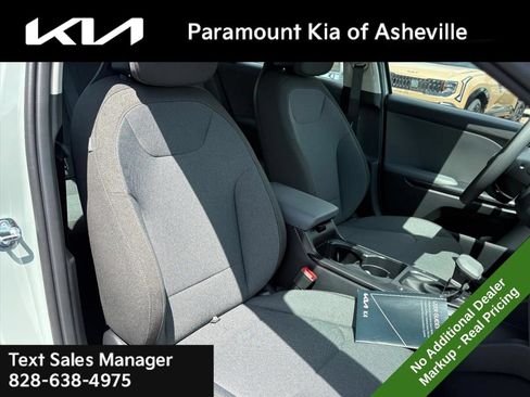 New 2026 Kia K4 FWD image 18