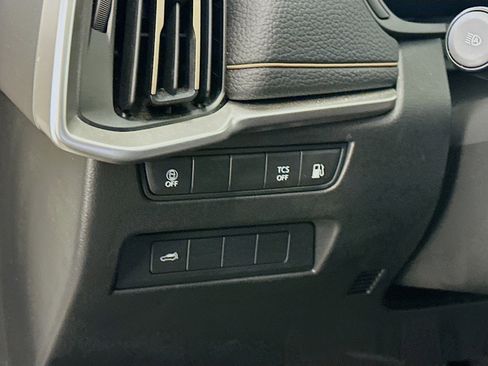 Used 2024 MAZDA CX-90 Plug-In Hybrid w/ Preferred AWD/4WD image 17