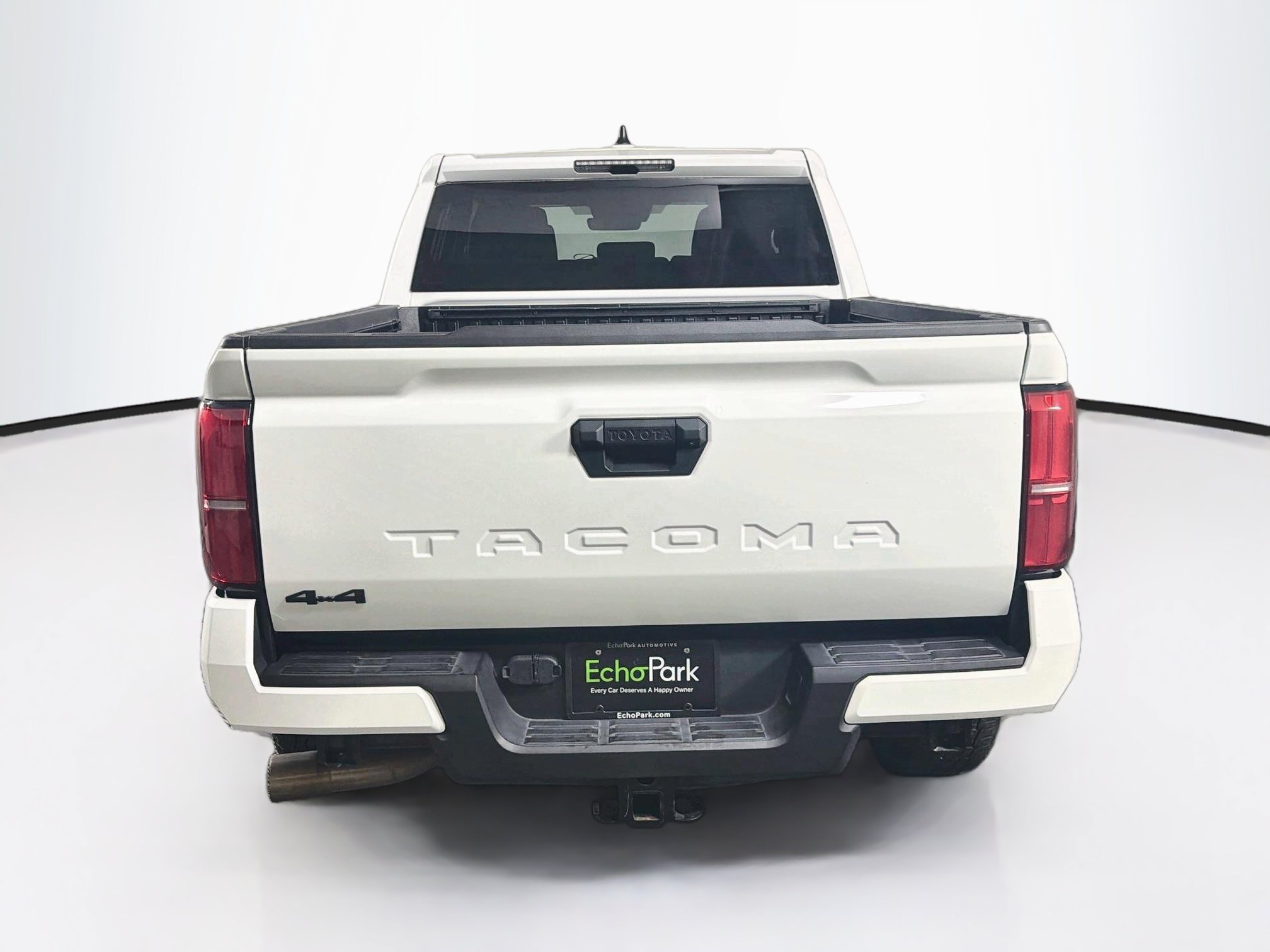 Used 2024 Toyota Tacoma TRD Off-Road AWD/4WD image 7