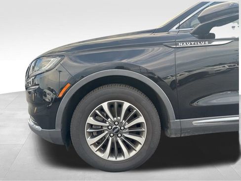 Used 2021 Lincoln Nautilus Reserve image 25