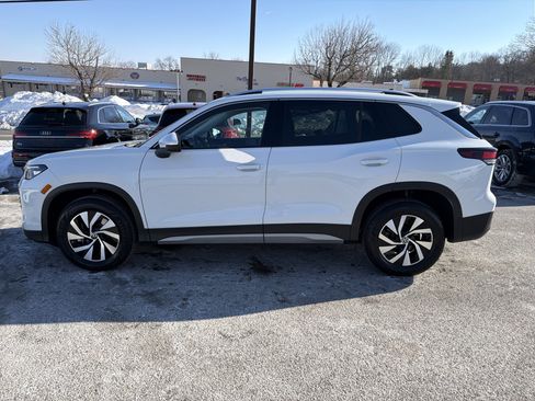 Certified 2025 Volkswagen Tiguan S AWD/4WD image 5