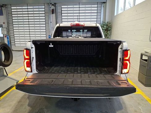 Certified 2024 Chevrolet Colorado Z71 w/ Z71 Convenience Package 2 image 16