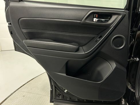 Used 2018 Subaru Forester 2.5i Touring w/ Popular Package #3B AWD/4WD image 29