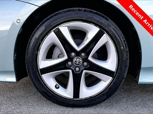 Certified 2017 Toyota Prius Four Touring w/ Premium Convenience Package image 34