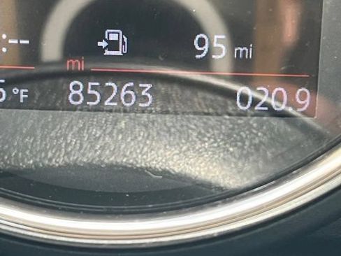 Used 2018 MINI Cooper 4-Door Hardtop FWD image 34