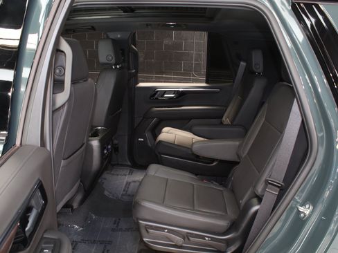 Used 2025 Chevrolet Tahoe Z71 w/ Z71 Off-Road Package AWD/4WD image 44