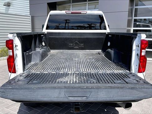 Used 2020 Chevrolet Silverado 2500 LT w/ Z71 Off-Road Package image 34