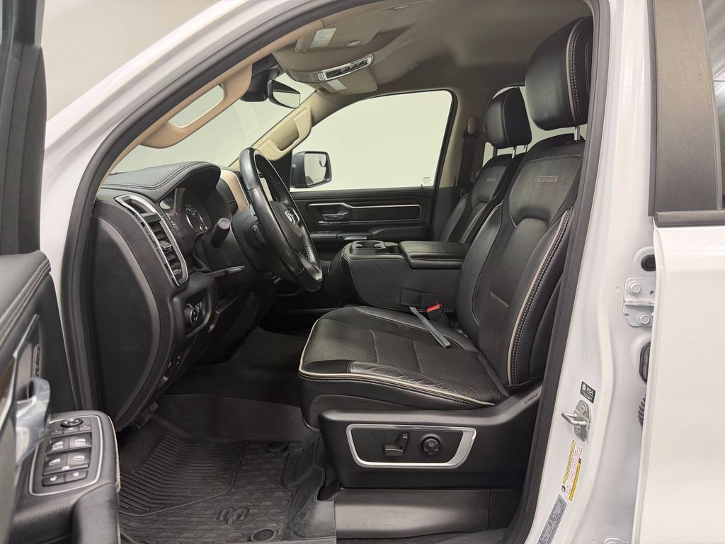 Used 2021 RAM 1500 Laramie AWD/4WD image 5