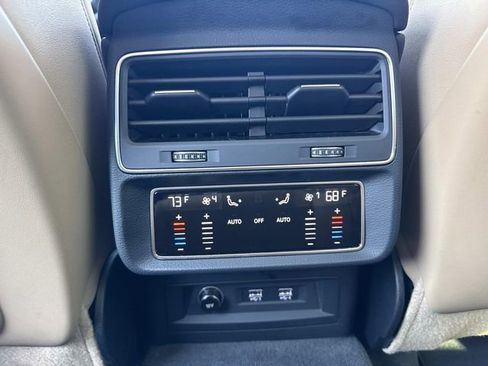 Used 2019 Audi Q8 Prestige image 15