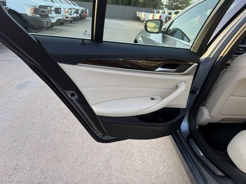 Used 2020 BMW 530i w/ Convenience Package RWD image 14