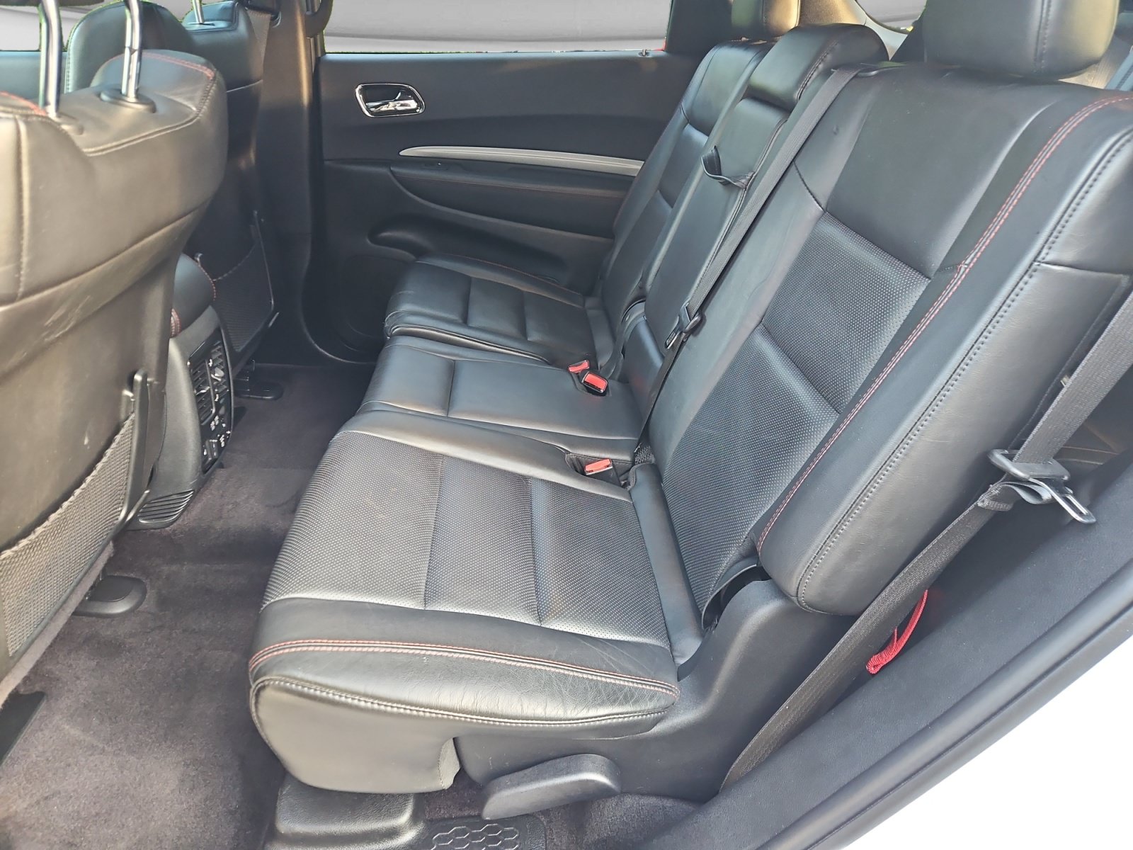 Used 2018 Dodge Durango R/T w/ Technology Group AWD/4WD image 15