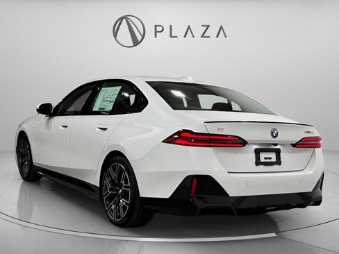 New 2026 BMW i5 eDrive40 w/ M Sport Package image 4