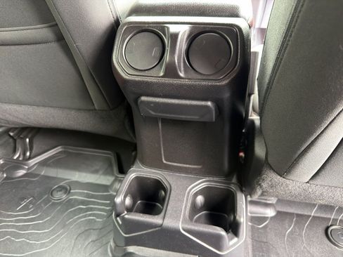 Used 2019 Jeep Wrangler Unlimited Sport AWD/4WD image 21