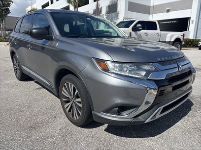 Used 2019 Mitsubishi Outlander ES