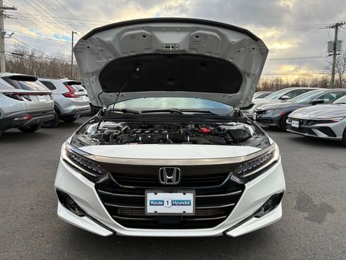 Used 2021 Honda Accord Sport image 8