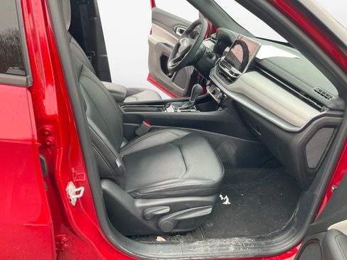 Used 2024 Jeep Compass Limited image 15