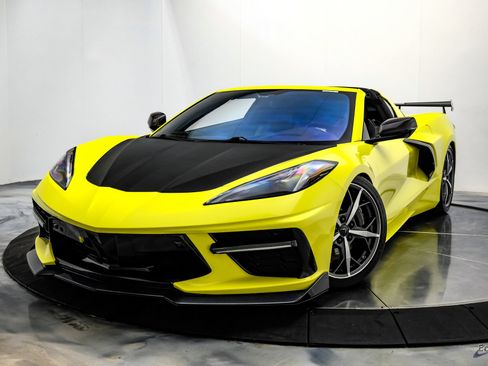Used 2021 Chevrolet Corvette Stingray Premium Cpe w/ Z51 Performance Package RWD image 7