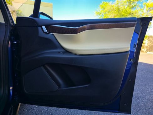 Used 2017 Tesla Model X 100D AWD/4WD image 21