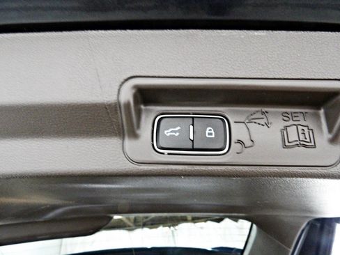 Used 2022 Ford Explorer Platinum w/ Equipment Group 601A image 14