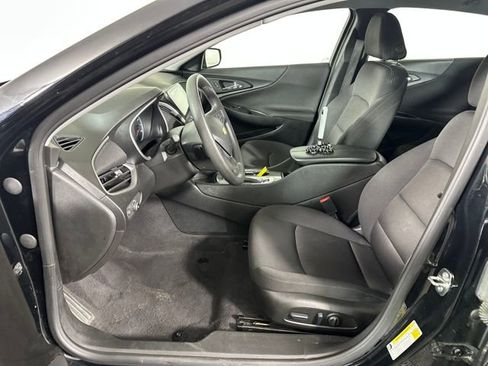 Used 2022 Chevrolet Malibu LT image 11