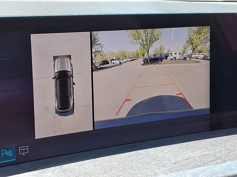 Certified 2025 Cadillac Escalade IQ Luxury 2 AWD/4WD image 18