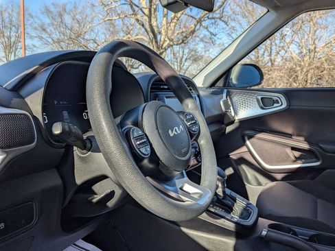 Used 2024 Kia Soul LX w/ Option Group 015 image 11