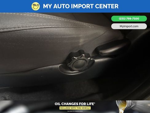 Used 2017 Toyota Tacoma TRD Off-Road w/ Tow Package image 12